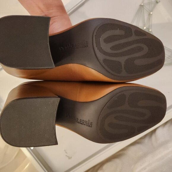 Gentle Souls "Irie" Block Heeled Pump. Pecan. NIB. Size 5.5 - Picture 9 of 11